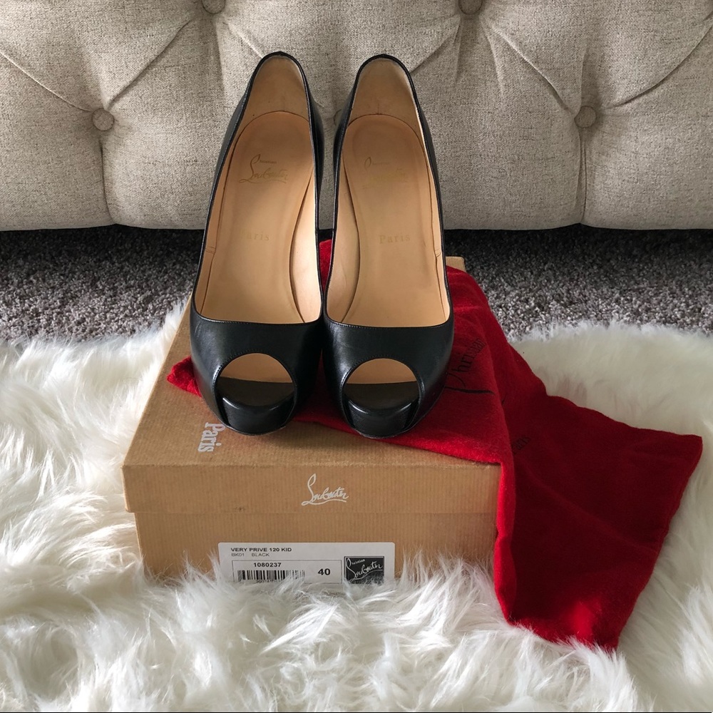 Authentic Christian Louboutin Very Prive 120.